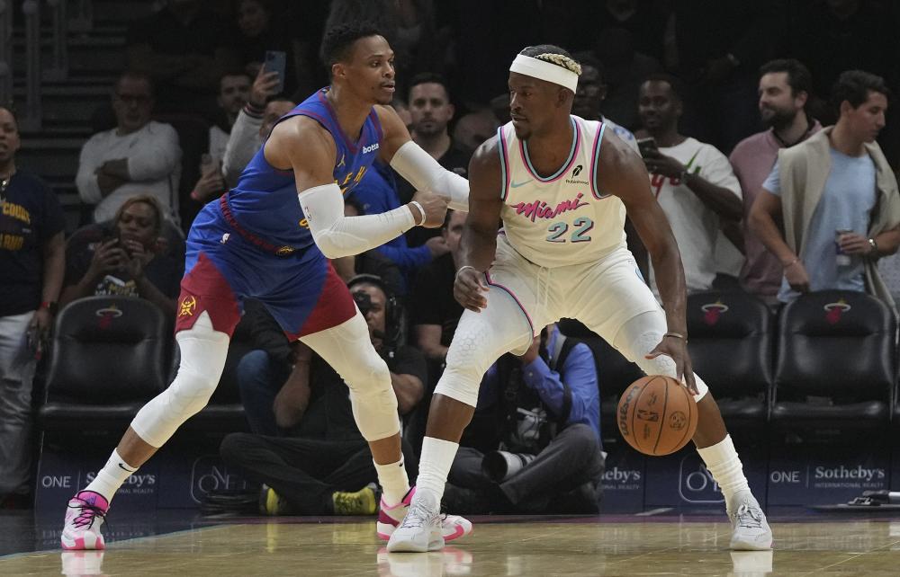 例如此前在 例如此前在