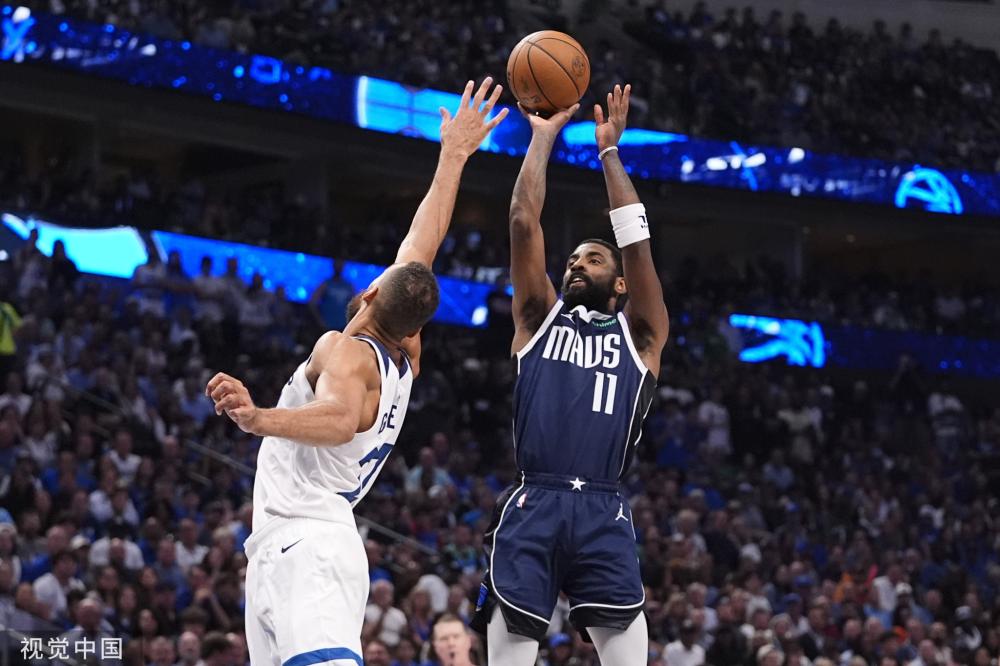 凭借快速的 凭借快速的